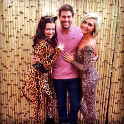 BX4mbNdCcAA7C-W.jpg large.jpg